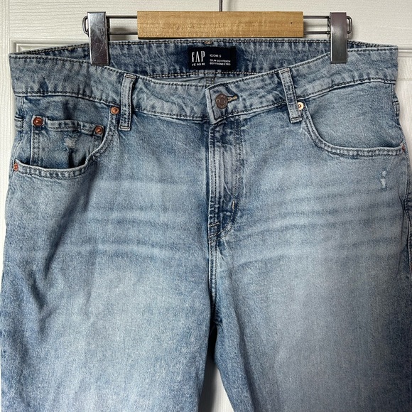 GAP denim slim boyfriend jeans - Picture 2 of 7